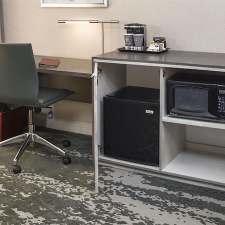 Hotel Doubletree By Hilton Boston Logan Airport Chelsea Zewnętrze zdjęcie