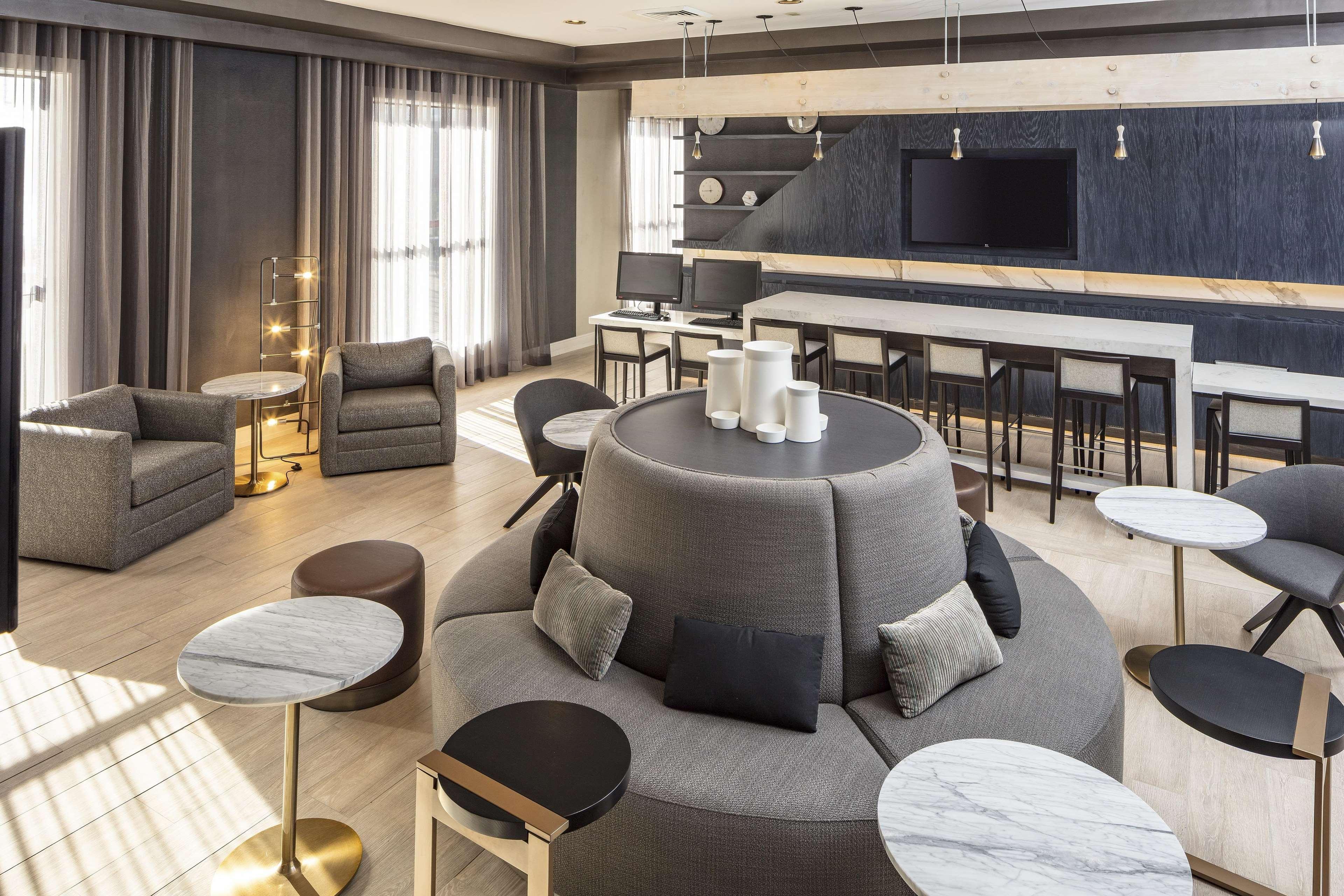 Hotel Doubletree By Hilton Boston Logan Airport Chelsea Wnętrze zdjęcie