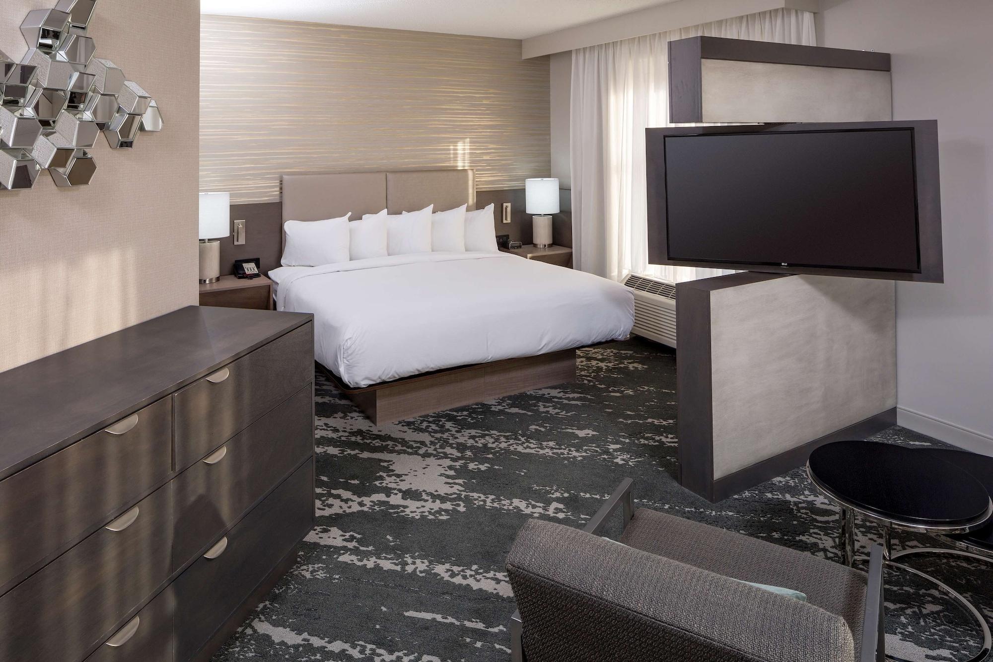 Hotel Doubletree By Hilton Boston Logan Airport Chelsea Zewnętrze zdjęcie