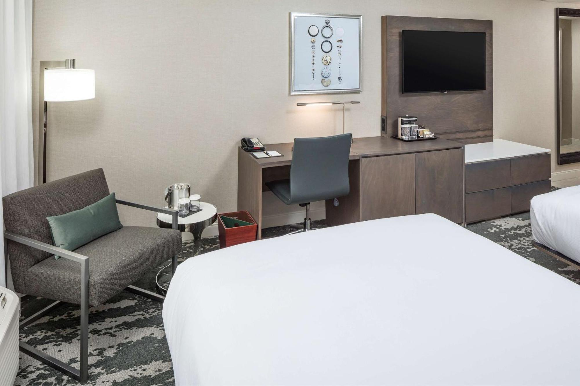 Hotel Doubletree By Hilton Boston Logan Airport Chelsea Zewnętrze zdjęcie